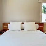Stylish One Bedroom Apartment At Paphos Harbour